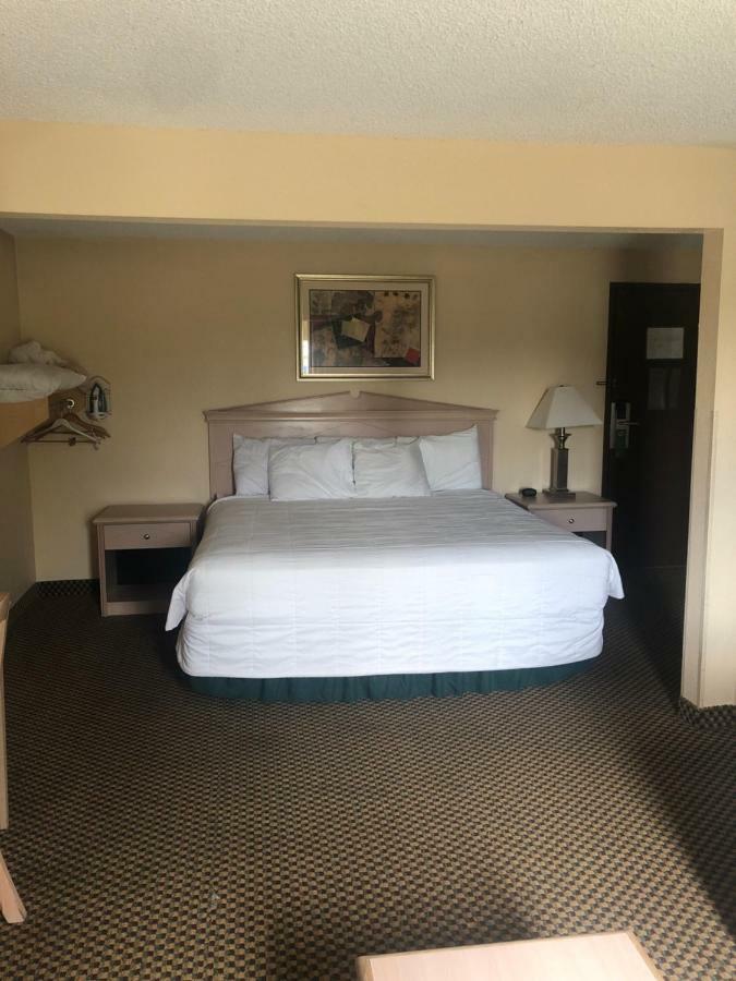 Guesthouse Inn & Suites Eugene/Springfield Exteriör bild