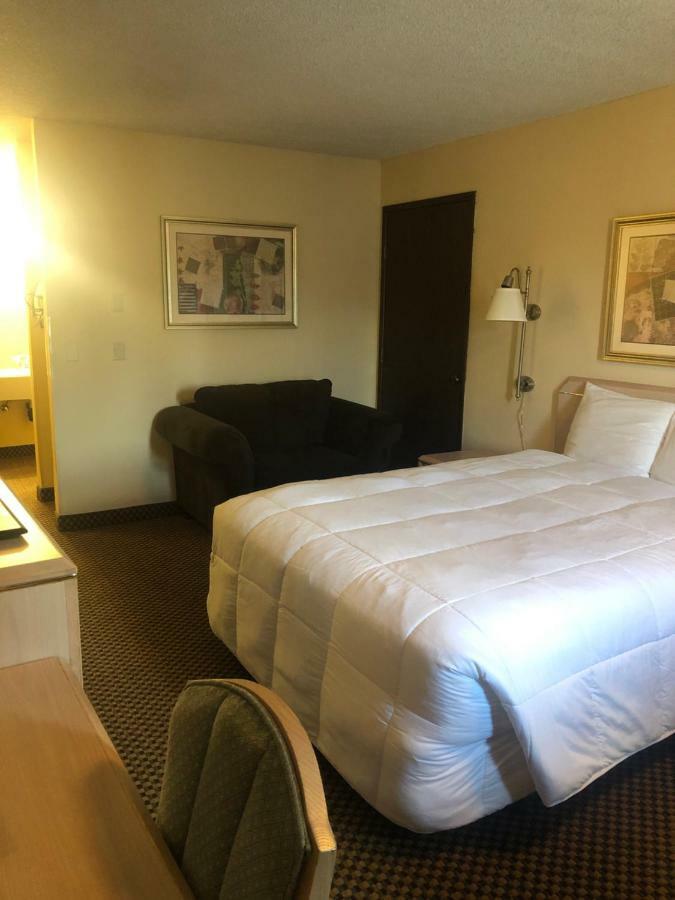 Guesthouse Inn & Suites Eugene/Springfield Exteriör bild